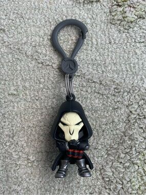 Overwatch Series 1 Reaper Backpack Hanger Mini Figure Clip